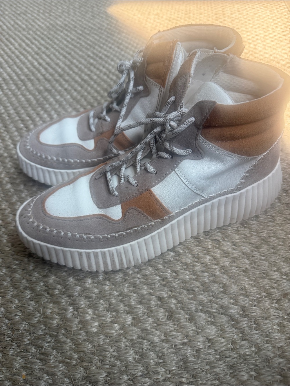Dolce vita 8.5 High-Top Sneakers in White, Taupe & Tan